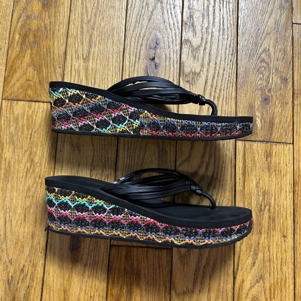 Juicy Couture Wedge Sandals Black Rainbow Embroidered Straw Platform Flip Flops